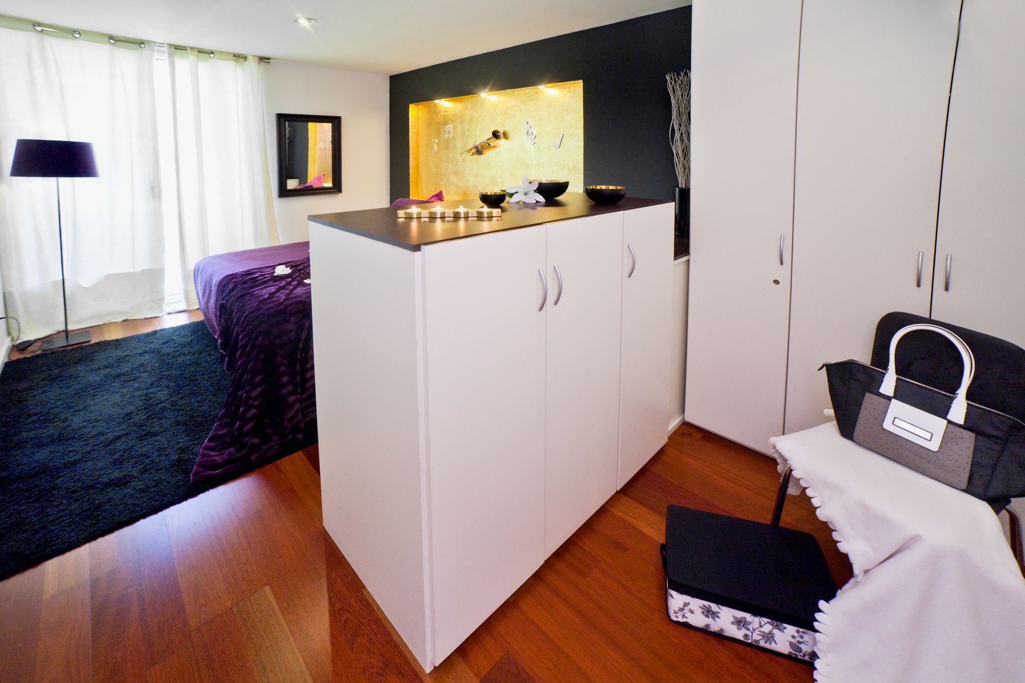 Apartment Victoria Center 3 *
